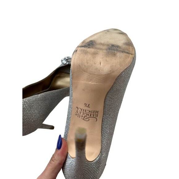 BADGLEY MISCHKA Belle Silver Jeweled Peeptoe Heels Size 7.5 - Picture 3 of 4